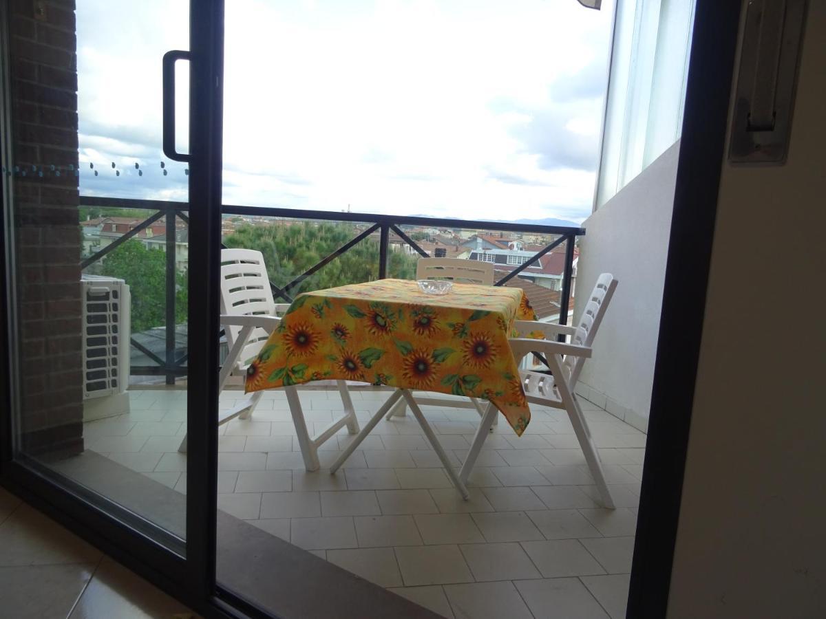 W Le Vacanze Rimini Buitenkant foto